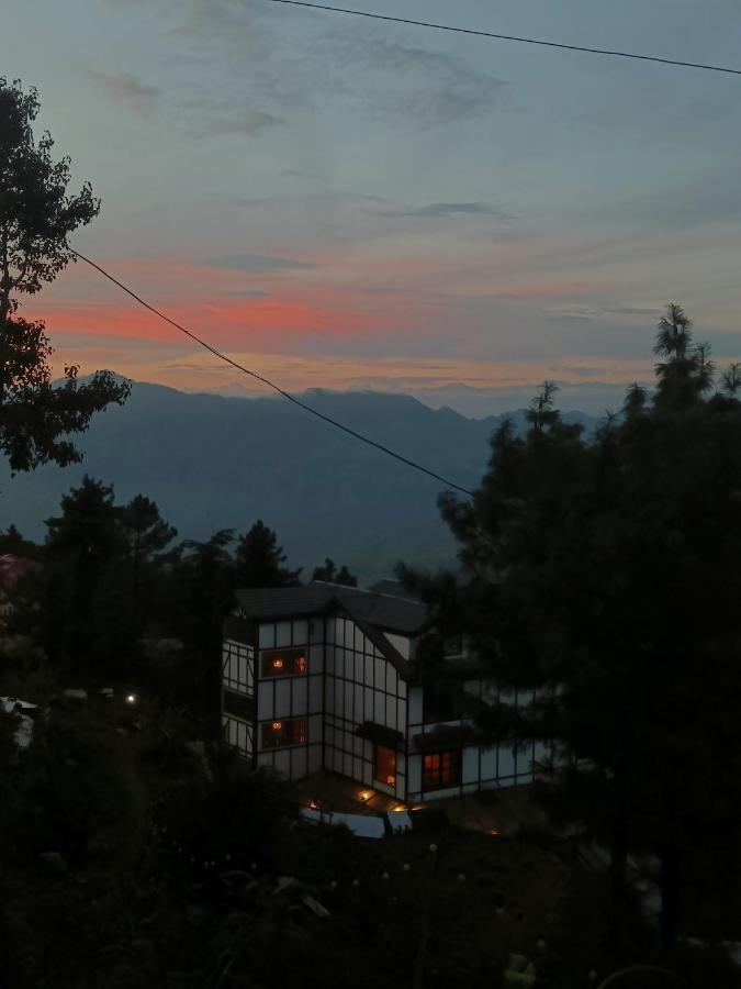 Sugar Cube Retreat Albergue Shimla Exterior foto